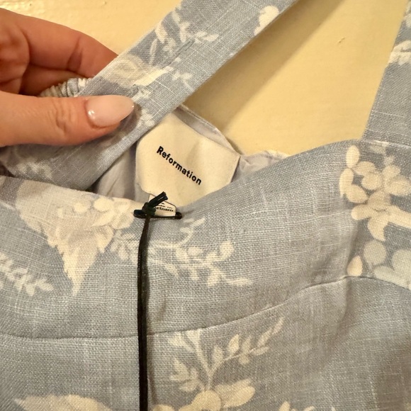 NWT Reformation Darci Linen Light Blue Floral Tank Top Sz 4 - Picture 5 of 5